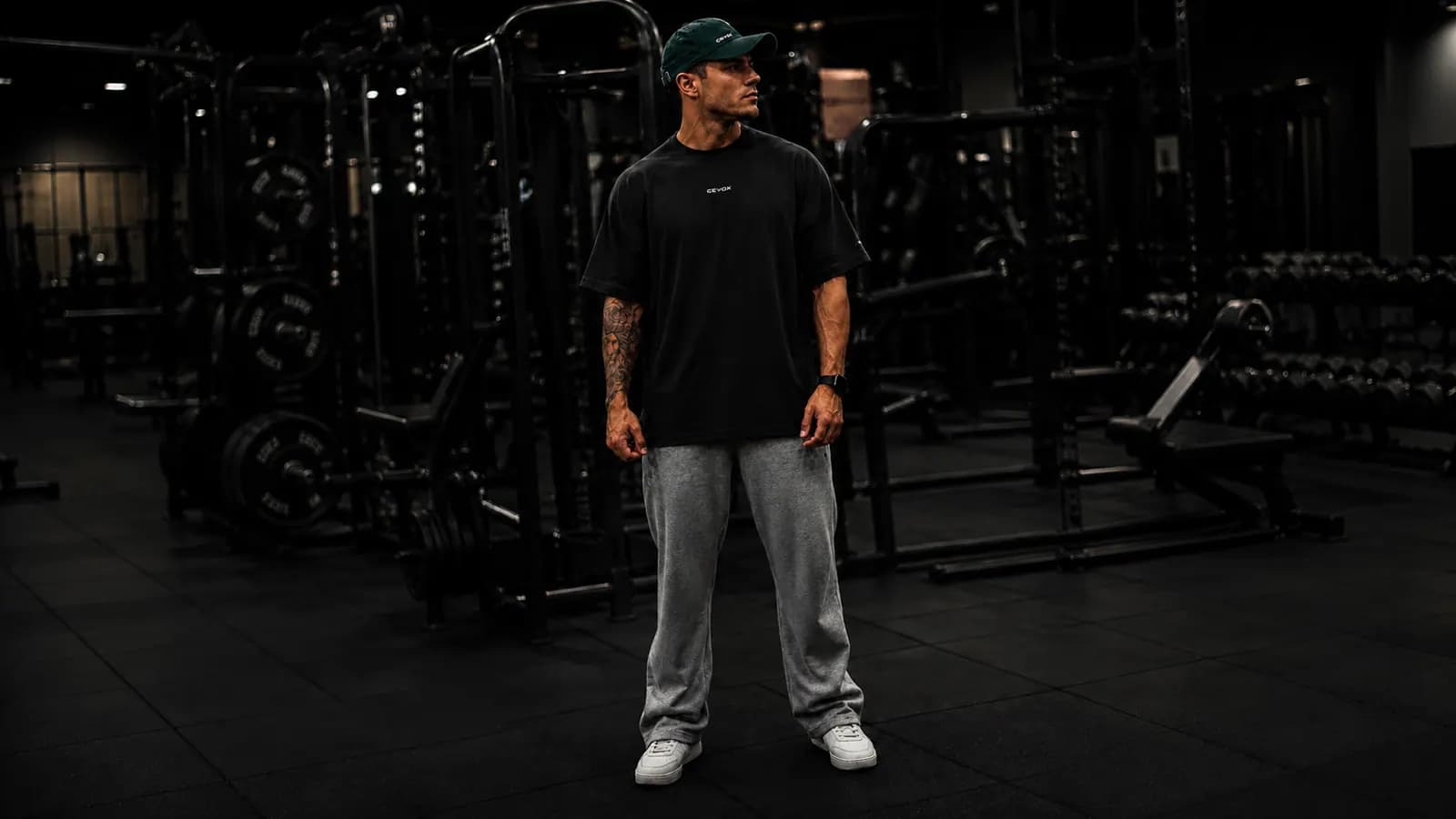 CEVOX campaign in a dark performance gym